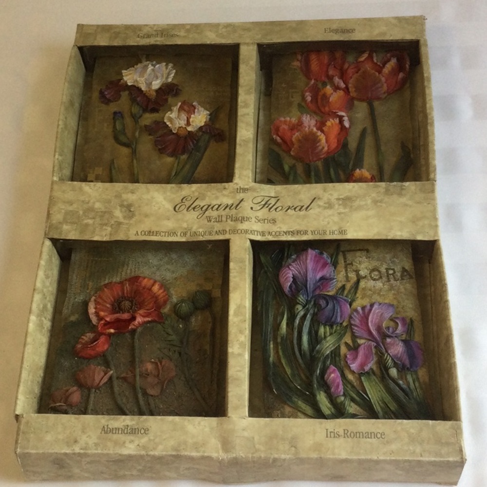 Gift Pack of 4 floral wall plaques